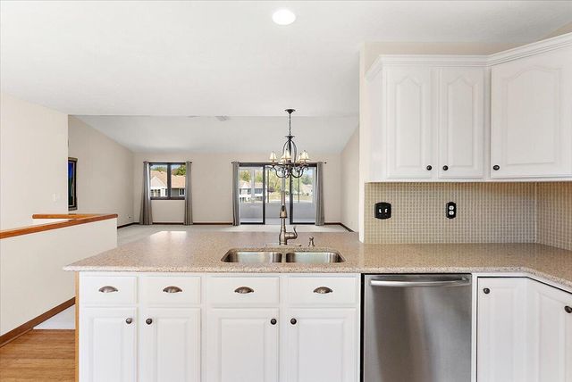 846 Claremont Court, Laketown Twp, MI 49423