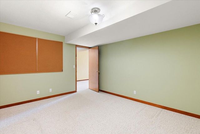 846 Claremont Court, Laketown Twp, MI 49423