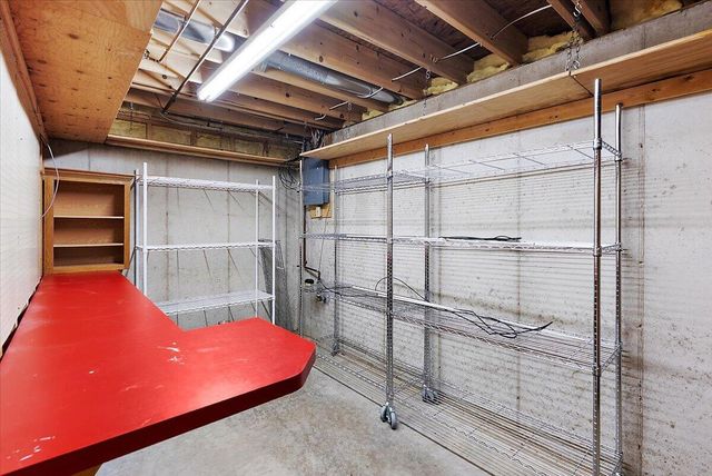 846 Claremont Court, Laketown Twp, MI 49423