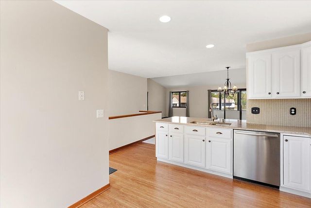 846 Claremont Court, Laketown Twp, MI 49423