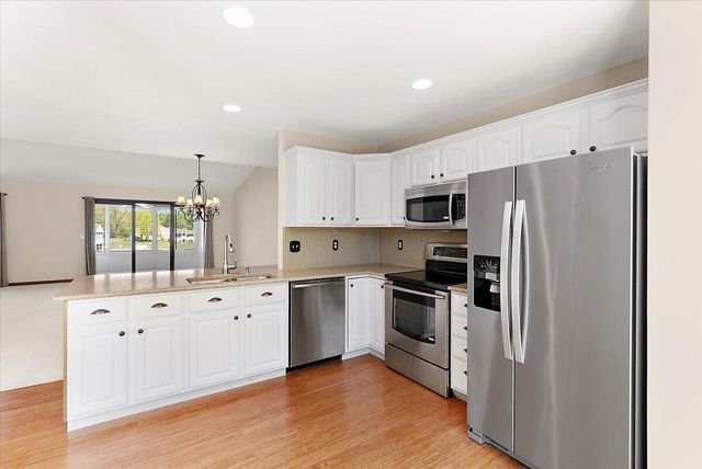 846 Claremont Court, Laketown Twp, MI 49423