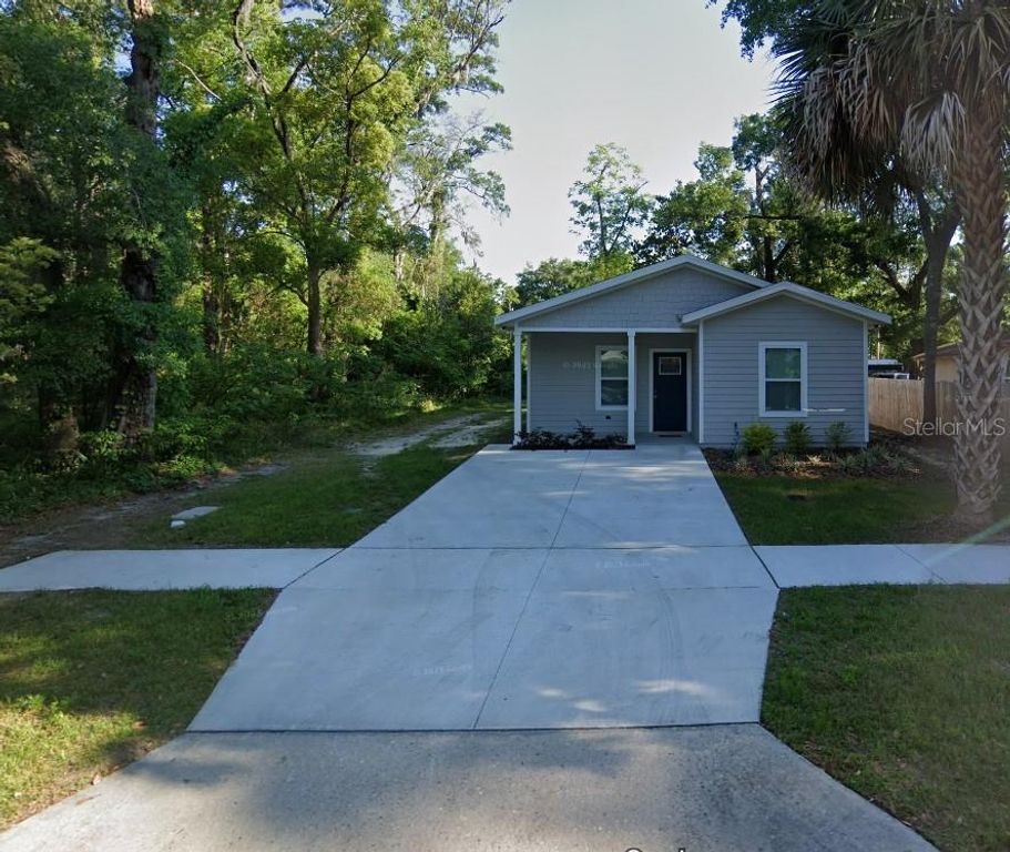 1720 NE 3RD AVENUE, Gainesville, FL 32641