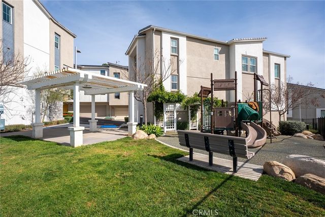 371 Fitzpatrick Rd 102, San Marcos, CA 92069