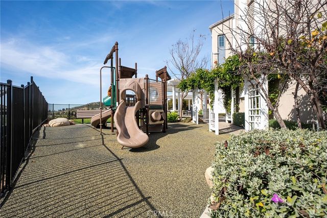 371 Fitzpatrick Rd 102, San Marcos, CA 92069