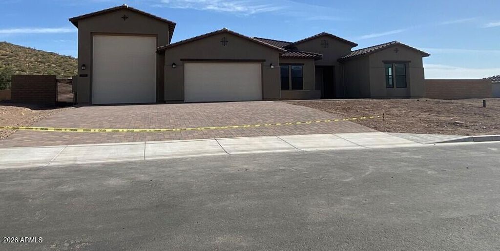 11063 E RIO BRAVO Road, Gold Canyon, AZ 85118