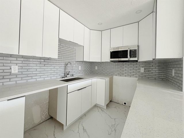 6507 Alexander Road, West Palm Beach, FL 33413