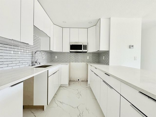 6507 Alexander Road, West Palm Beach, FL 33413
