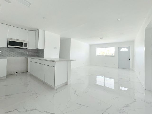 6507 Alexander Road, West Palm Beach, FL 33413