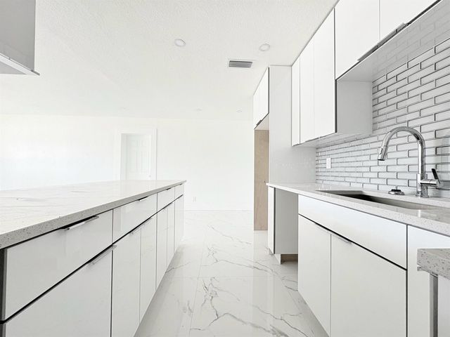 6507 Alexander Road, West Palm Beach, FL 33413