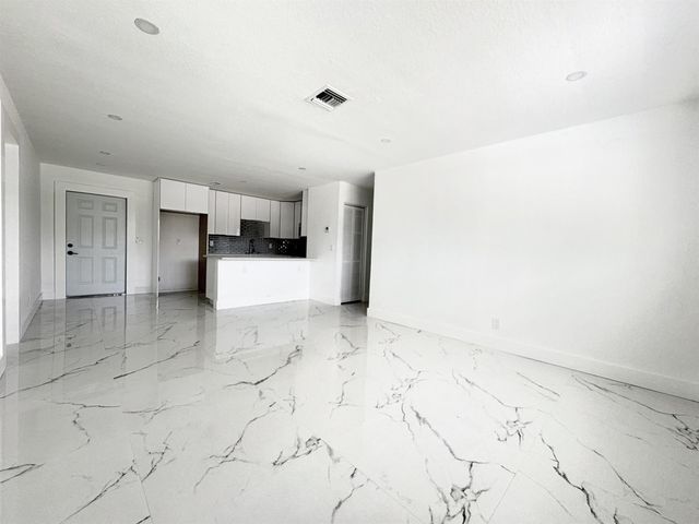 6507 Alexander Road, West Palm Beach, FL 33413