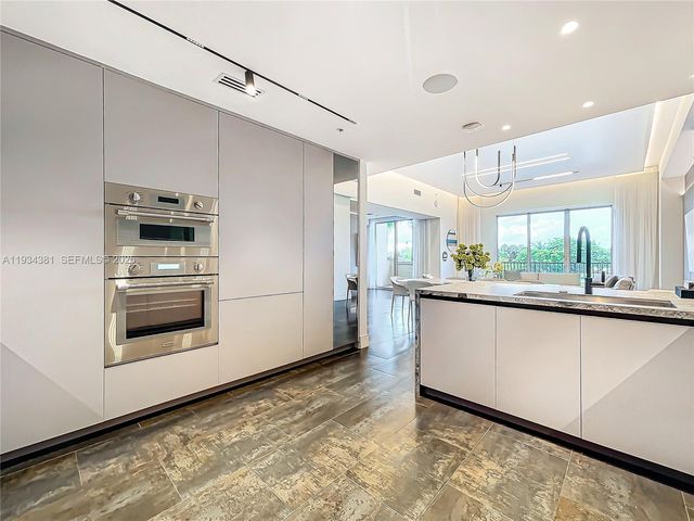 3501 N Ocean Dr V5, Hollywood, FL 33019