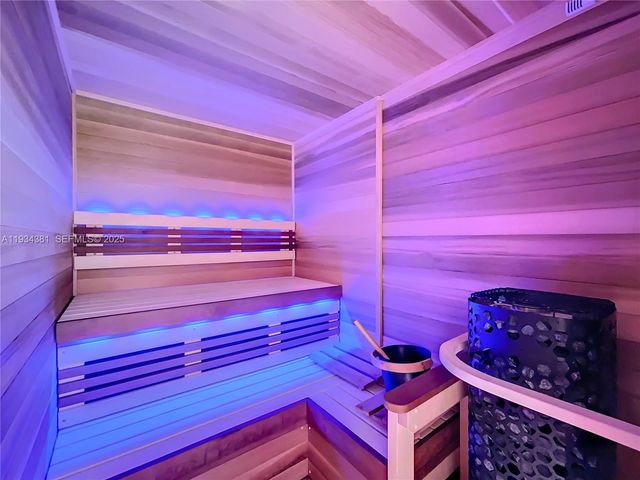 3501 N Ocean Dr V5, Hollywood, FL 33019