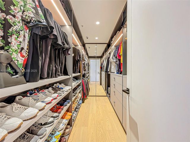 3501 N Ocean Dr V5, Hollywood, FL 33019