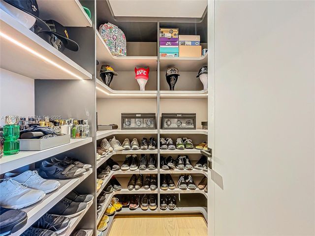 3501 N Ocean Dr V5, Hollywood, FL 33019