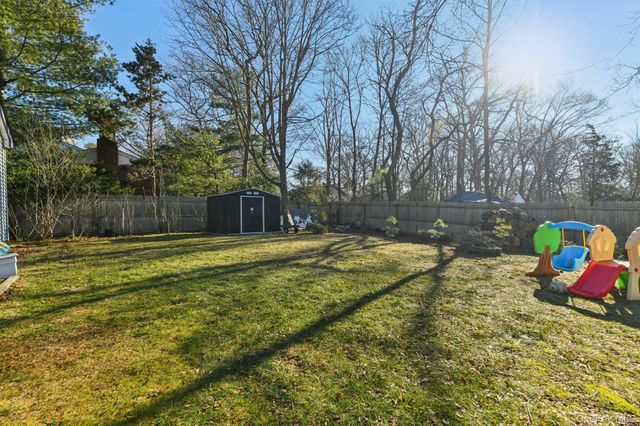 60 Green Avenue, Patchogue, NY 11772