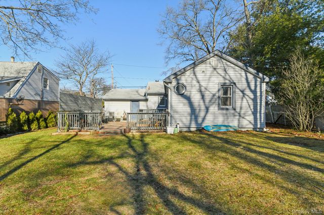 60 Green Avenue, Patchogue, NY 11772