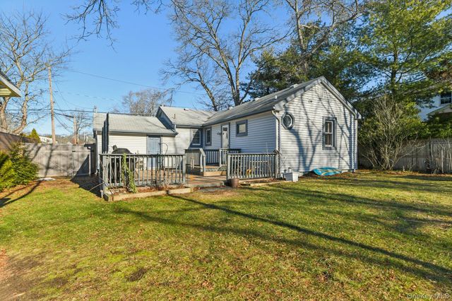 60 Green Avenue, Patchogue, NY 11772