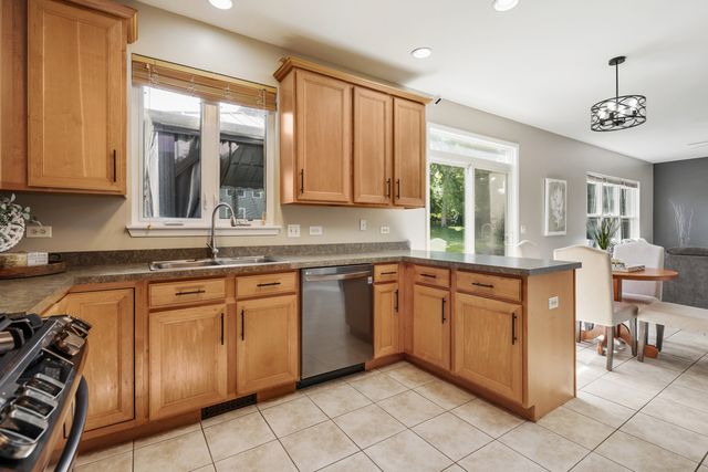 11204 Thrush Creek Drive, Richmond, IL 60071