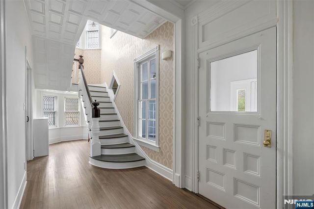 684 Closter Dock Road, Closter, NJ 07624