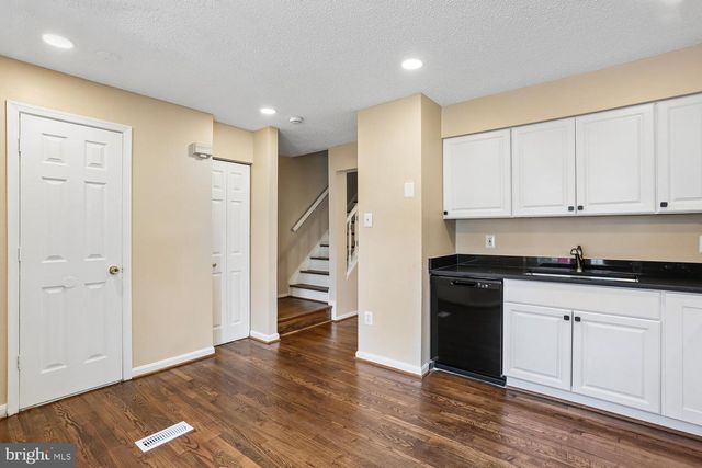 19322 LIBERTY HEIGHTS LN, Germantown, MD 20874
