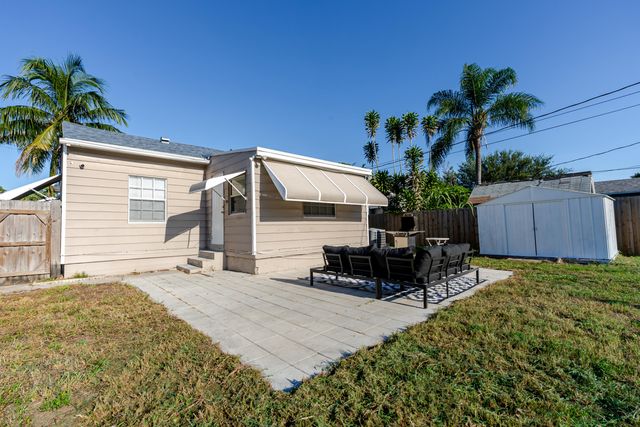 206 N E Street, Lake Worth Beach, FL 33460