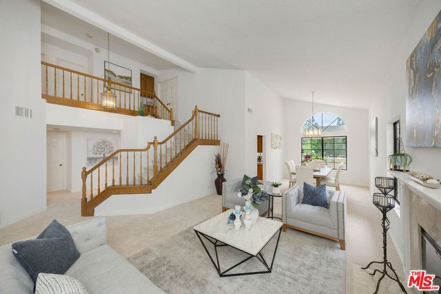 2736 Whitechapel Place, Thousand Oaks, CA 91362