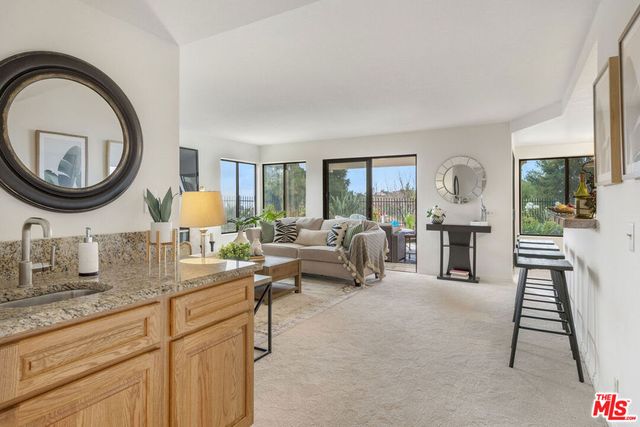 2736 Whitechapel Place, Thousand Oaks, CA 91362