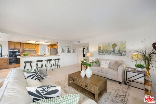2736 Whitechapel Place, Thousand Oaks, CA 91362