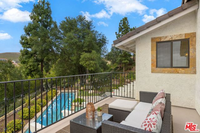 2736 Whitechapel Place, Thousand Oaks, CA 91362