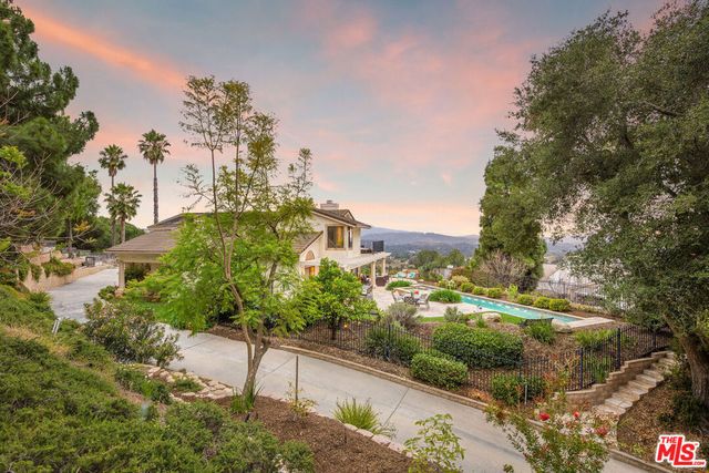 2736 Whitechapel Place, Thousand Oaks, CA 91362