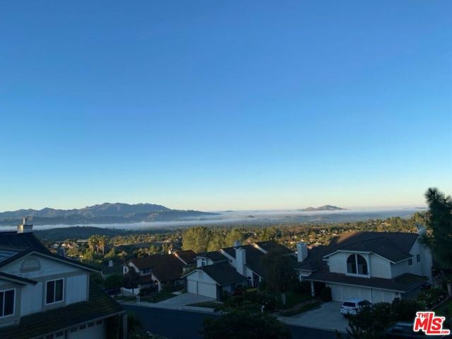 2736 Whitechapel Place, Thousand Oaks, CA 91362