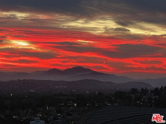 2736 Whitechapel Place, Thousand Oaks, CA 91362