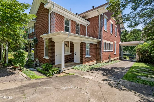 201 East 9th Avenue, Johnson City, TN 37601