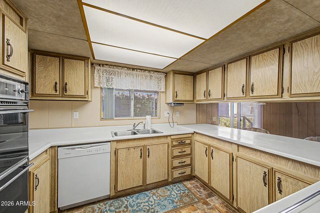 2650 W UNION HILLS Drive 319, Phoenix, AZ 85027
