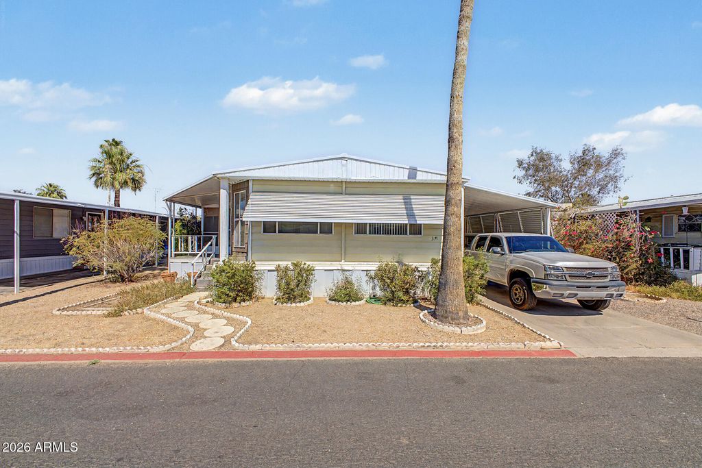 2650 W UNION HILLS Drive 319, Phoenix, AZ 85027