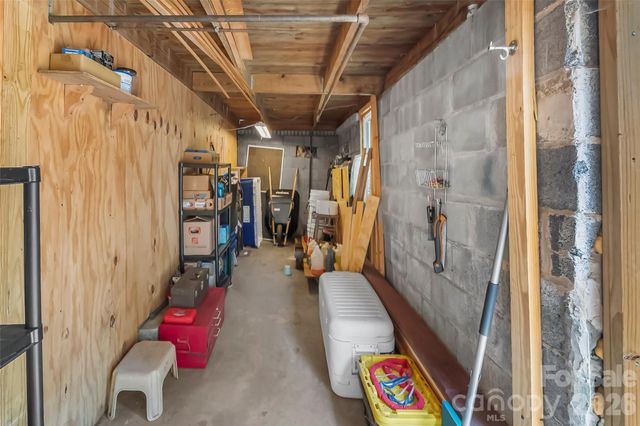 66 Adams Street, Asheville, NC 28801
