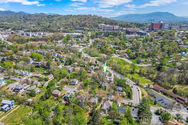66 Adams Street, Asheville, NC 28801