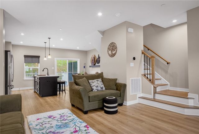 516 Dogwood Lane, Cecil, PA 15057