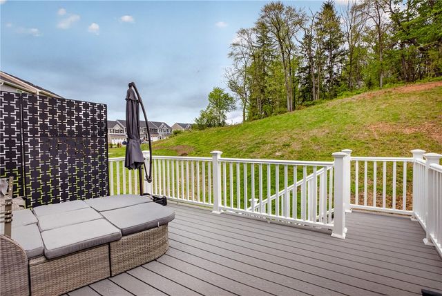516 Dogwood Lane, Cecil, PA 15057