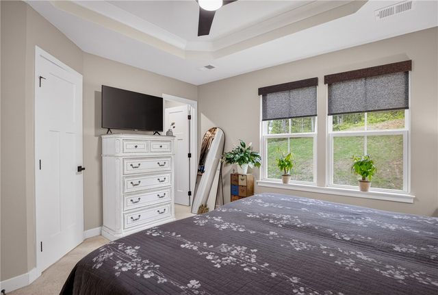 516 Dogwood Lane, Cecil, PA 15057