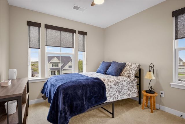 516 Dogwood Lane, Cecil, PA 15057