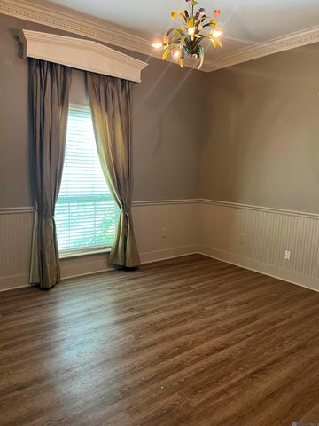 7425 Sullivan Rd, Greenwell Springs, LA 70739