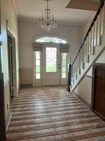 7425 Sullivan Rd, Greenwell Springs, LA 70739