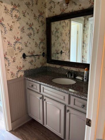 7425 Sullivan Rd, Greenwell Springs, LA 70739