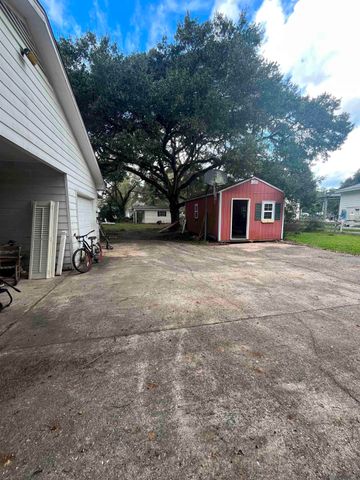 7425 Sullivan Rd, Greenwell Springs, LA 70739