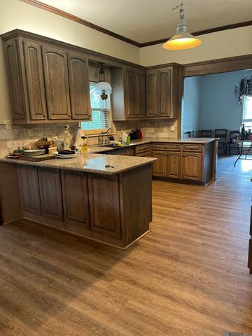 7425 Sullivan Rd, Greenwell Springs, LA 70739