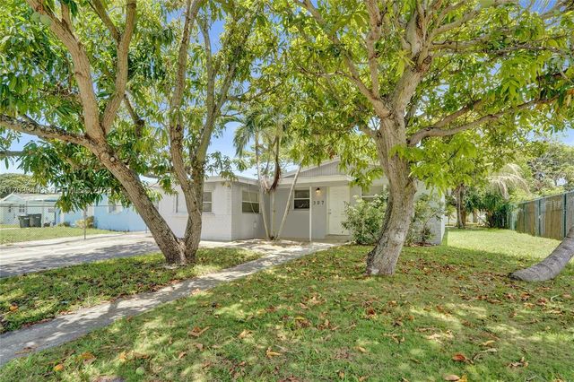 307 NW 11th Avenue, Delray Beach, FL 33444