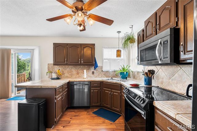 506 Great Plains Drive, House Springs, MO 63051