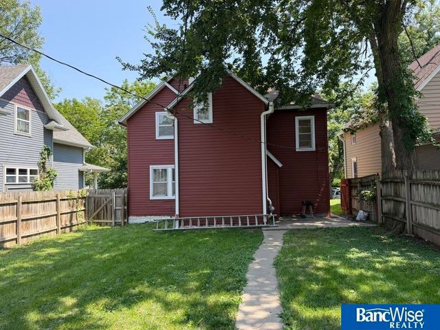 211 S 29th Street, Lincoln, NE 68510