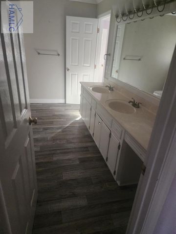 828 Jacks Hill Road, Hinesville, GA 31313